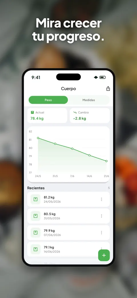 La app Wellix analizando la foto de una ensalada en un iPhone — 7/10